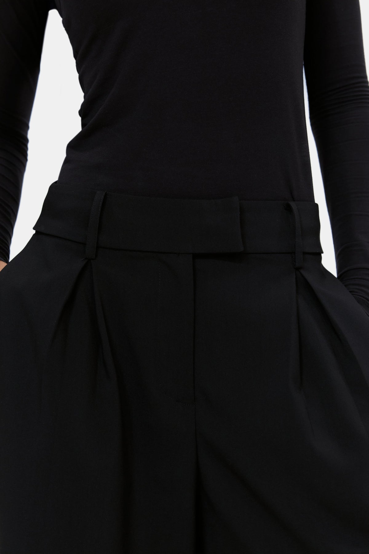 The Structured Trousers in Black, waistband detail