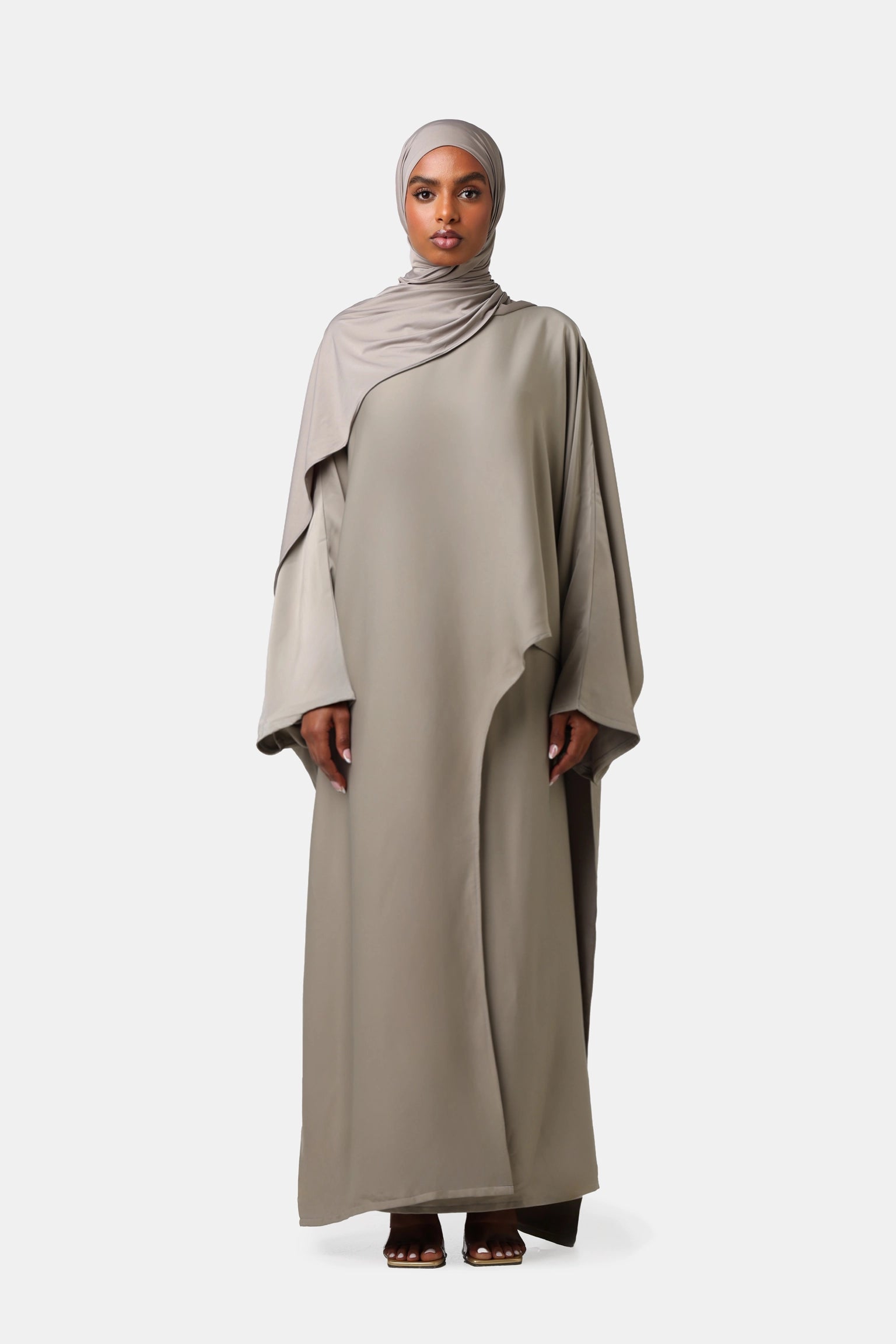 The Unique Set Dark Taupe Pre Order
